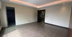 En Venta Casa con 4 Dorm. y Amplio Jardin en Puerto Azul