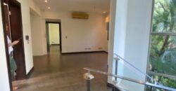 En Venta Casa con 4 Dorm. y Amplio Jardin en Puerto Azul