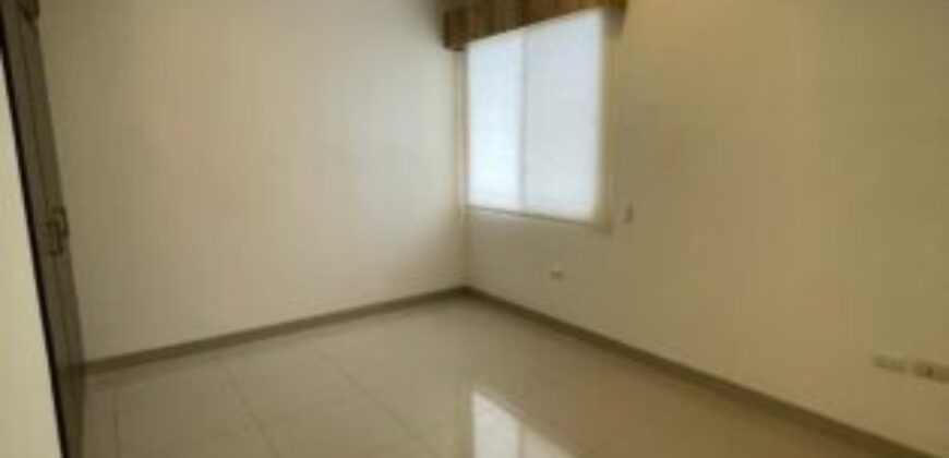 En Venta o Alquiler Amplio Departamento de 3 Dorm Remodelado en Planta Alta en Km. 5 Vía Samborondon