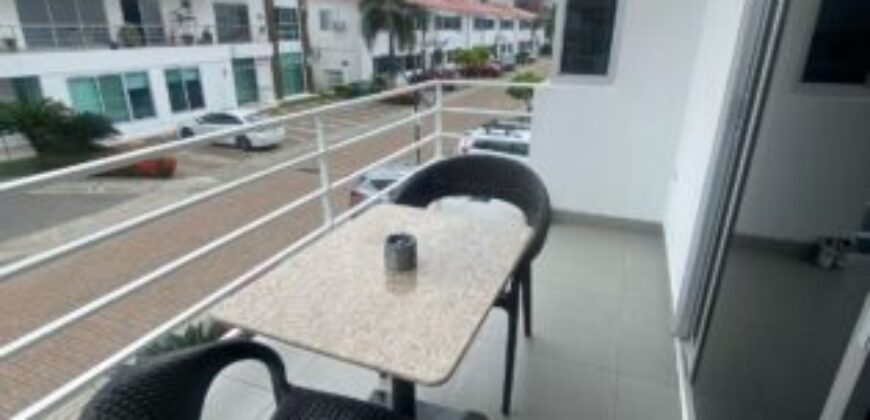 En Venta o Alquiler Amplio Departamento de 3 Dorm Remodelado en Planta Alta en Km. 5 Vía Samborondon