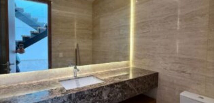 Penthouse de Dos Niveles con Terraza y Piscina Privada, 3 Dorm. – Urb. Sotonovo