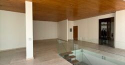 Penthouse de Dos Niveles con Terraza y Piscina Privada, 3 Dorm. – Urb. Sotonovo