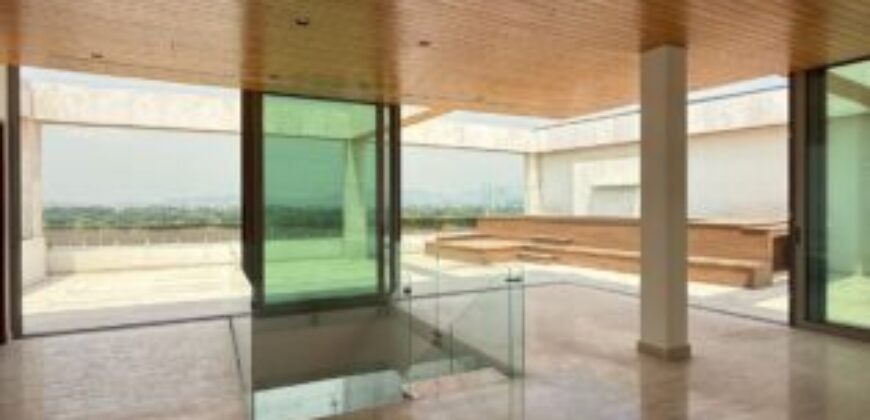 Penthouse de Dos Niveles con Terraza y Piscina Privada, 3 Dorm. – Urb. Sotonovo