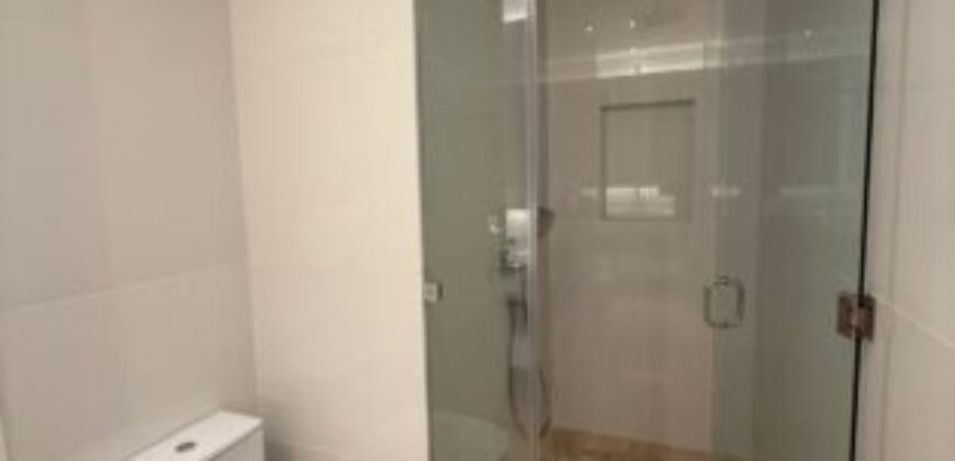Penthouse de Dos Niveles con Terraza y Piscina Privada, 3 Dorm. – Urb. Sotonovo