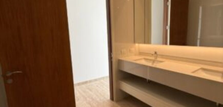 Penthouse de Dos Niveles con Terraza y Piscina Privada, 3 Dorm. – Urb. Sotonovo