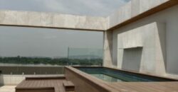 Penthouse de Dos Niveles con Terraza y Piscina Privada, 3 Dorm. – Urb. Sotonovo