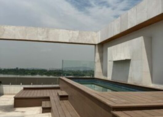 Penthouse de Dos Niveles con Terraza y Piscina Privada, 3 Dorm. – Urb. Sotonovo