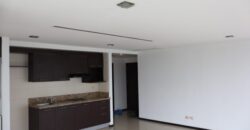 En Venta Suite de 58 m² con 1 Habitación y Parqueo, en Elite Building, Sector Mall del Sol