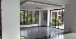 En Venta Preciosa Casa de 4 dormitorios al Lago en Isla Mocoli