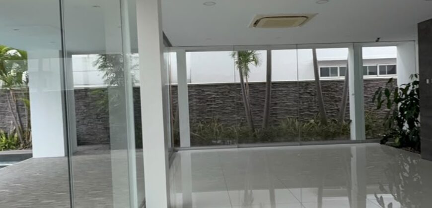 En Venta Preciosa Casa de 4 dormitorios al Lago en Isla Mocoli