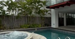 En Venta Preciosa Casa de 4 dormitorios al Lago en Isla Mocoli
