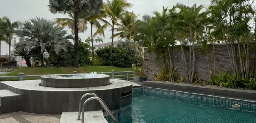 En Venta Preciosa Casa de 4 dormitorios al Lago en Isla Mocoli