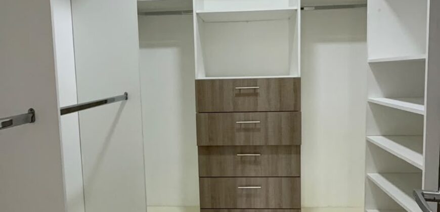 En Venta Preciosa Casa de 4 dormitorios al Lago en Isla Mocoli