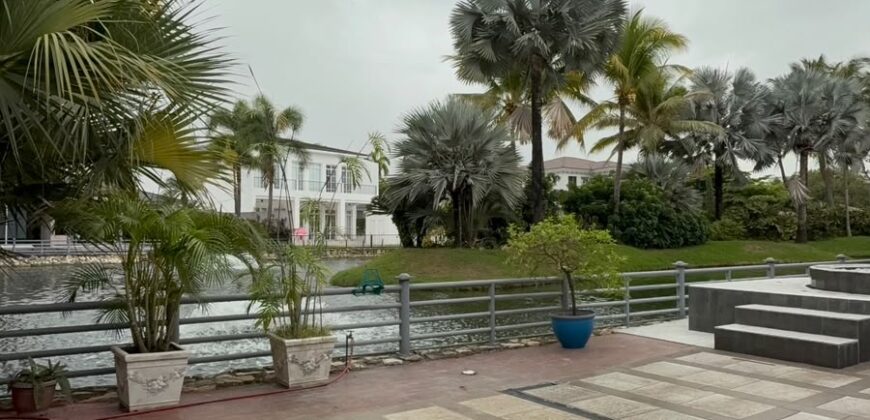 En Venta Preciosa Casa de 4 dormitorios al Lago en Isla Mocoli