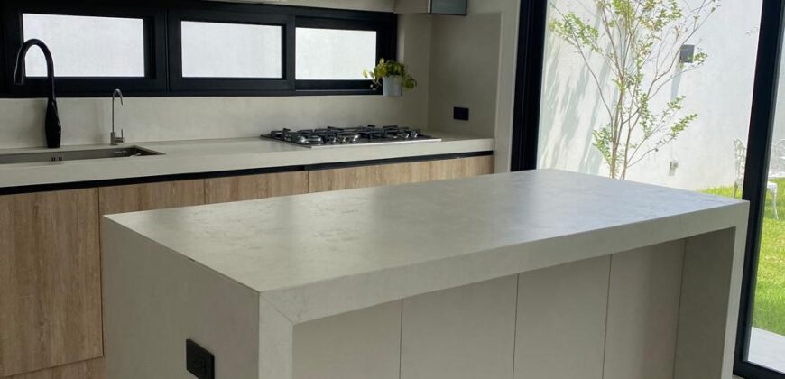 Lujo y Comodidad Casa en Venta – Samborondon Km 9