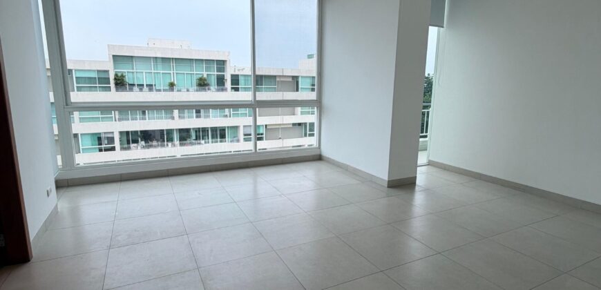 Departamento en venta con vista al lago  Penthouse – Isla Mocolí