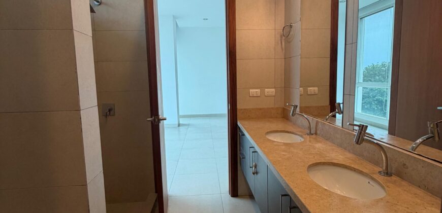 Departamento en venta con vista al lago  Penthouse – Isla Mocolí