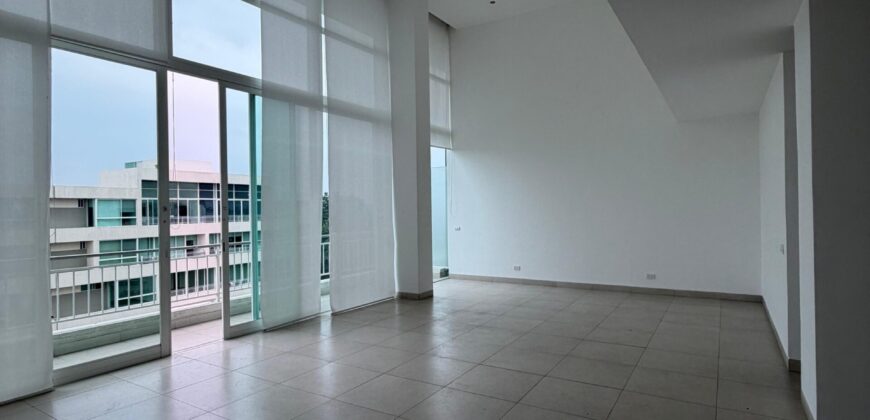 Departamento en venta con vista al lago  Penthouse – Isla Mocolí