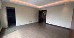 En Venta Casa con 4 Dorm. y Amplio Jardin en Puerto Azul