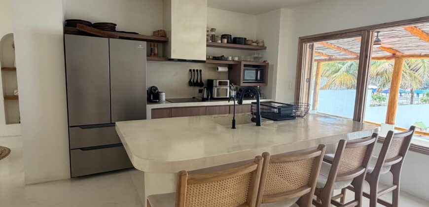 Punta Blanca – Espectacular Casa en Venta Frente al mar ☀️